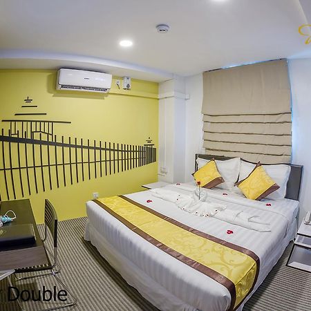 Holiday Season Motel Yangon Bagian luar foto