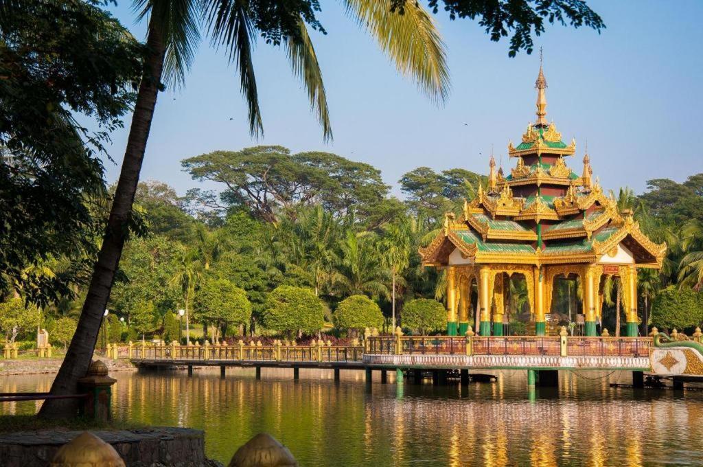 Holiday Season Motel Yangon Bagian luar foto
