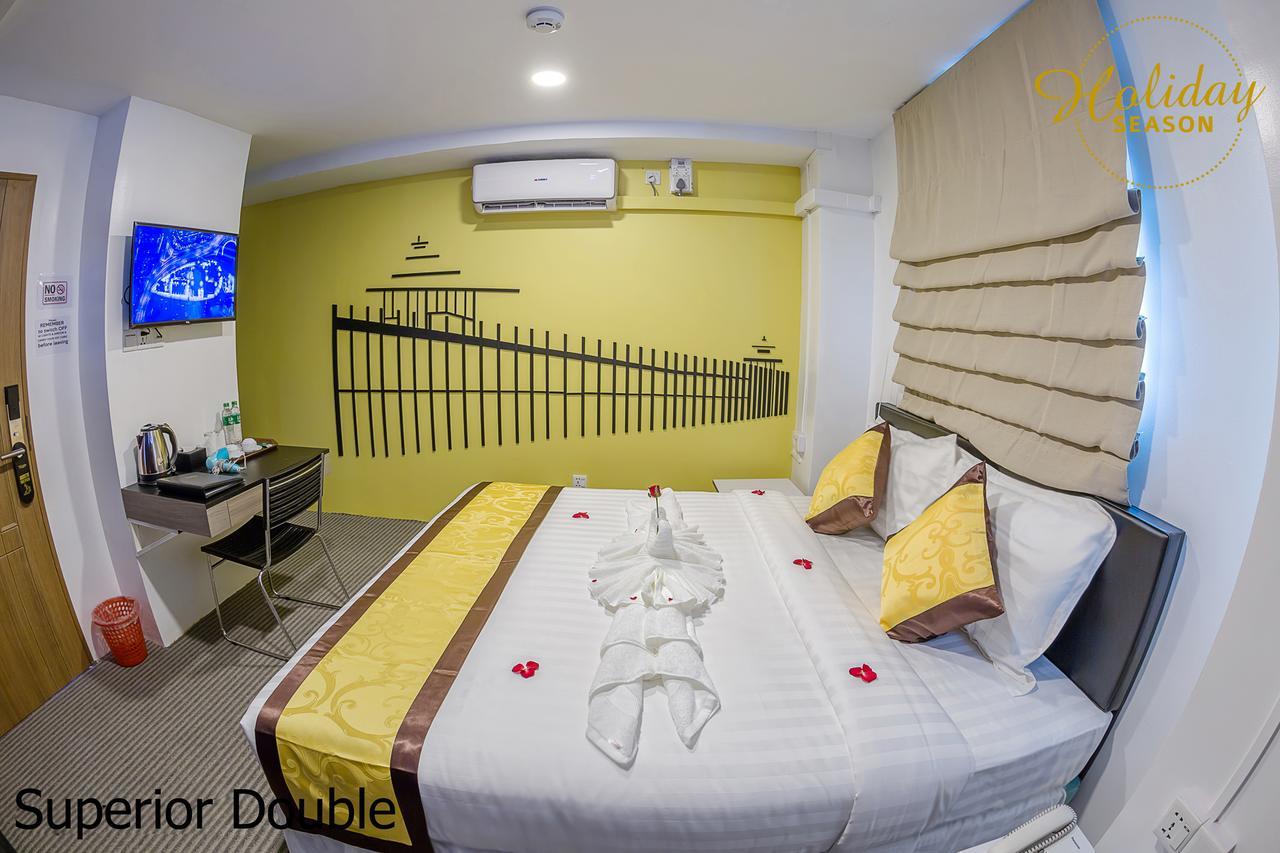 Holiday Season Motel Yangon Bagian luar foto