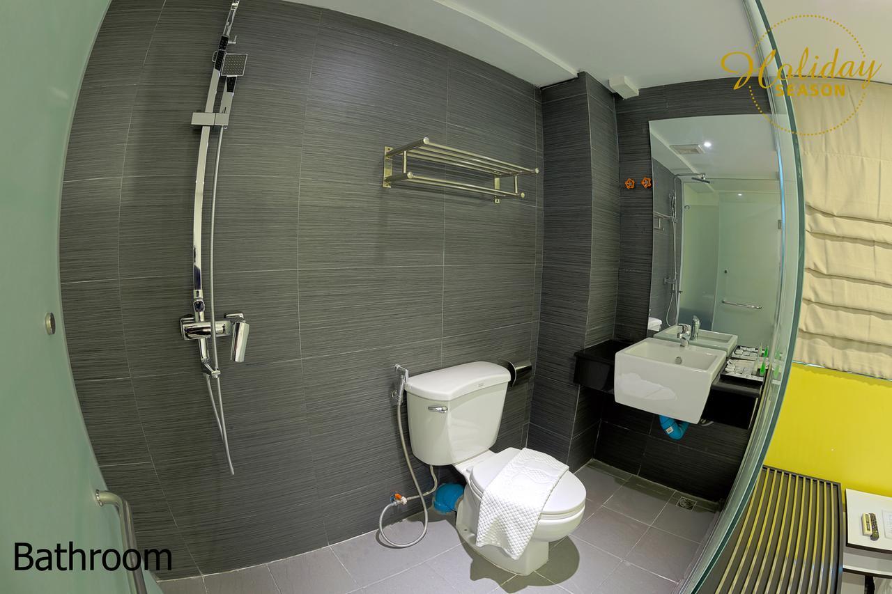 Holiday Season Motel Yangon Bagian luar foto